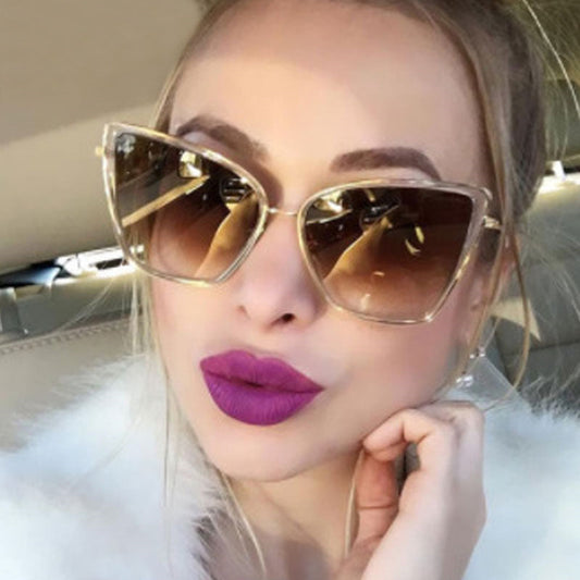 Women's Big Cat Eye Sunglasses – Black Mirror Lens