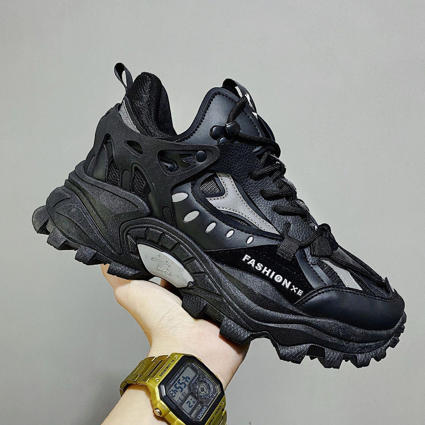 Luxury Men's Fashion Sneakers – Breathable Athletic Casual Shoes