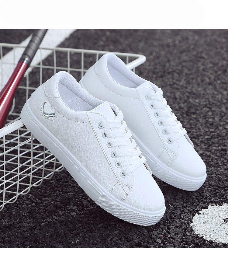 Women's PU Leather Heart Flat Sneakers