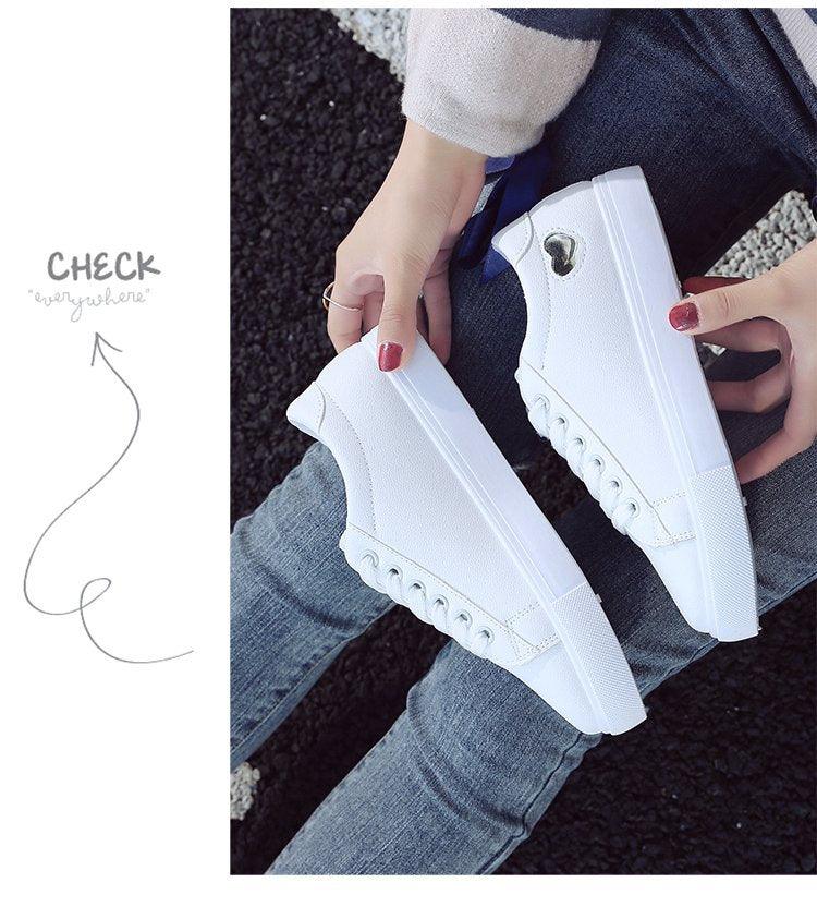 Women's PU Leather Heart Flat Sneakers