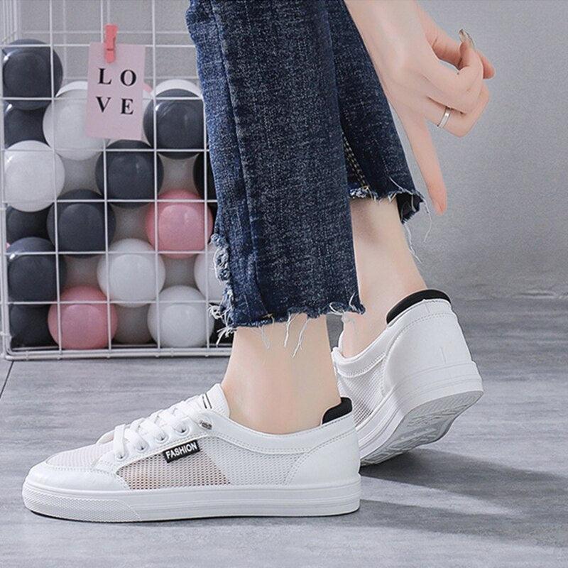 Women's Breathable Mesh Flat Sneakers